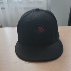 New Without Tag Yankees Classic Black Baseball Cap with Red Accent
